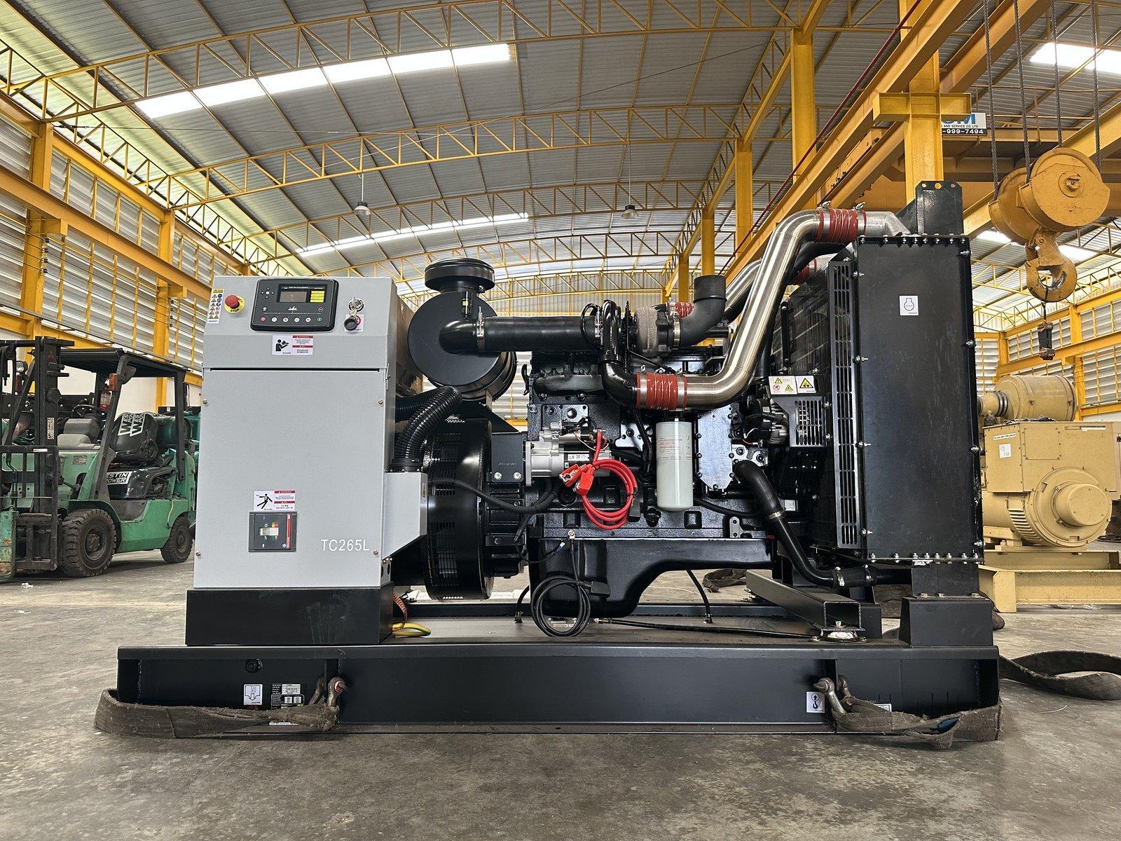 เครื่องปั่นไฟ Cummins TC250T 250kVA 200kW เครื่องปั่นไฟ Cummins TC250T 250kVA 200kW